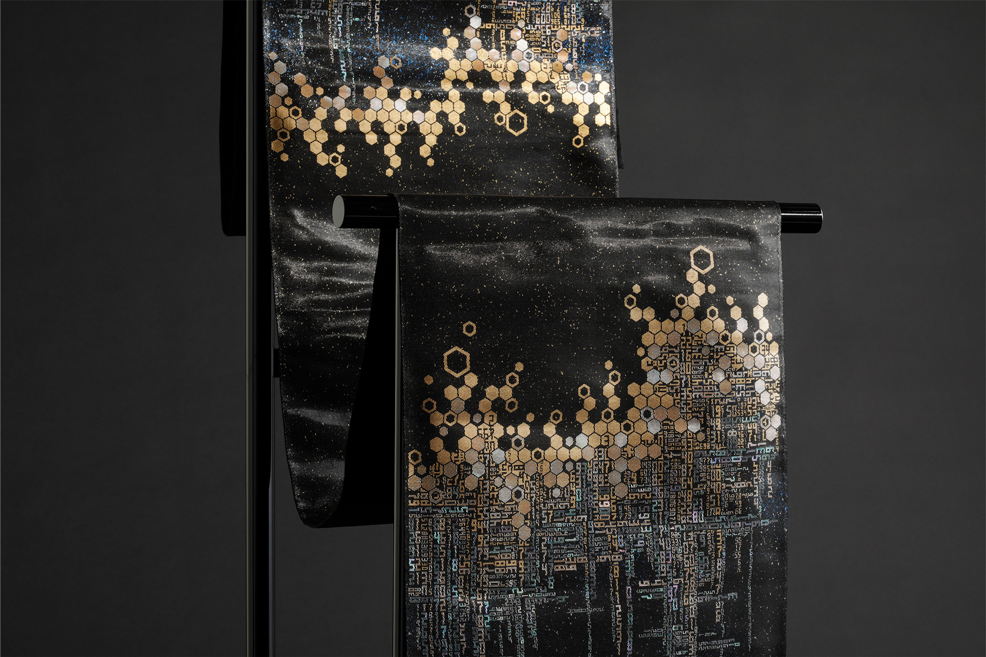 池田晃将 作品 百千金彩螺鈿帯「龍脈」